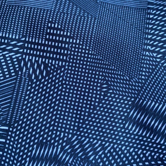 NOLI Yoga Leggings. Gorgeous Italian fabric. - Picture 6 of 6